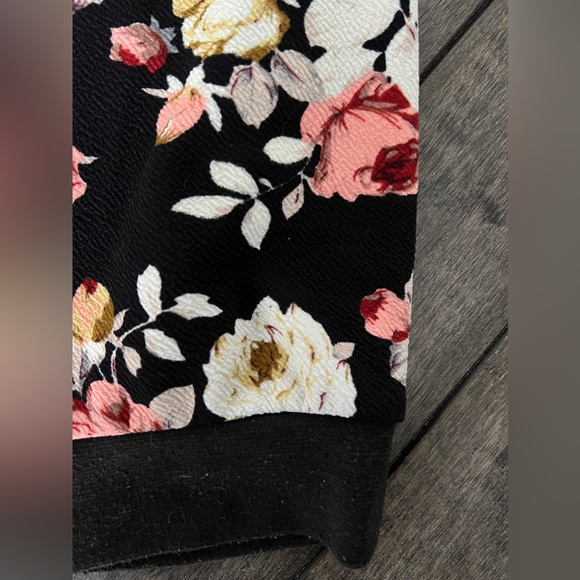 Boho Girlz black floral jacket 10/12 kids light weight fall spring coat - Picture 3 of 4